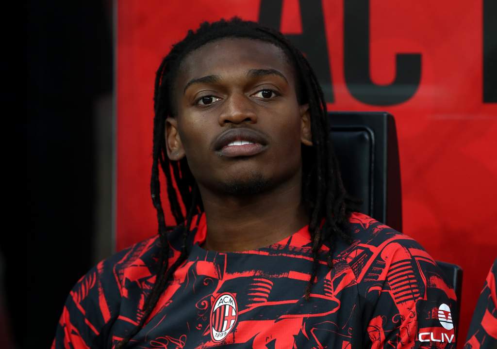 Rafael Leao im Trikot von AC Milan während eines Spiels in der Serie A
